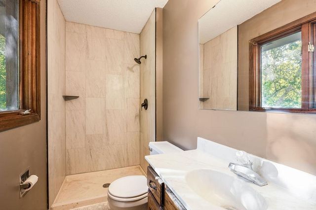 7585 Lanewood Lane N, Maple Grove, MN 55311