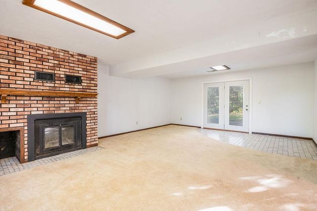 7585 Lanewood Lane N, Maple Grove, MN 55311