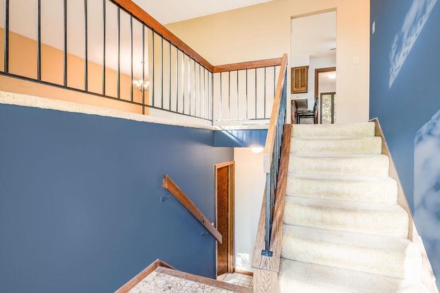 7585 Lanewood Lane N, Maple Grove, MN 55311