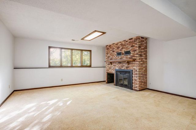 7585 Lanewood Lane N, Maple Grove, MN 55311