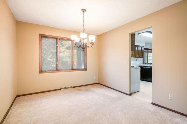 7585 Lanewood Lane N, Maple Grove, MN 55311