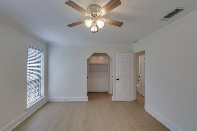 2703 Partridge Avenue, Arlington, TX 76017