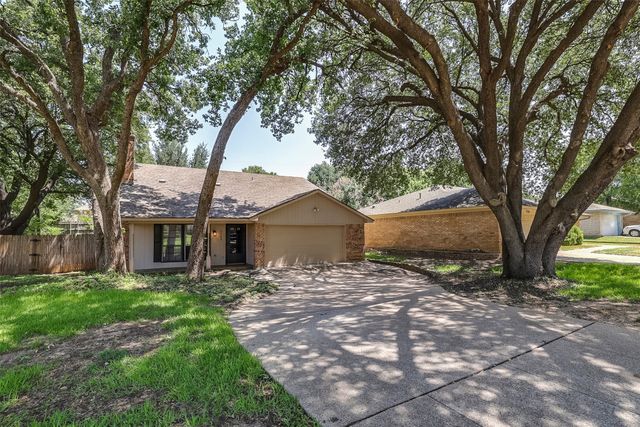 2703 Partridge Avenue, Arlington, TX 76017
