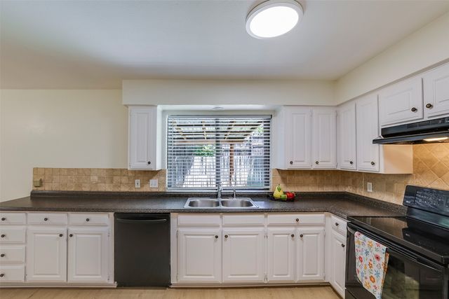 2703 Partridge Avenue, Arlington, TX 76017