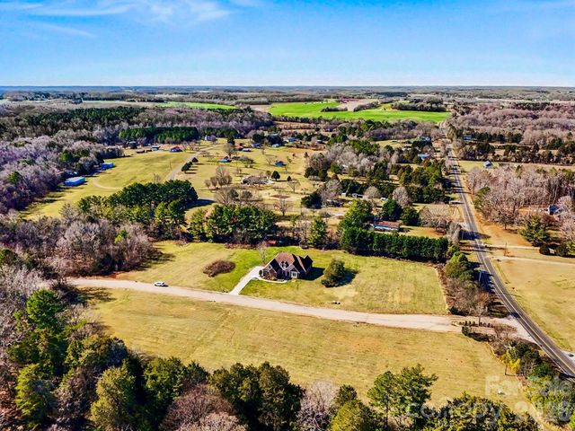 170 Saint James Way, Salisbury, NC 28147