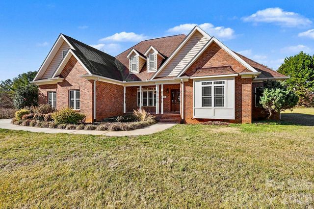 170 Saint James Way, Salisbury, NC 28147