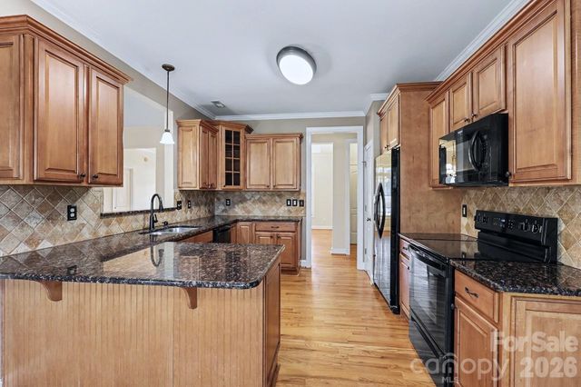 170 Saint James Way, Salisbury, NC 28147