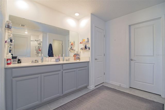 148 PINEYWOODS STREET, St Cloud, FL 34772