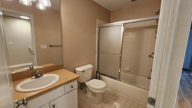 1545 Cass Lake Road 6, Keego Harbor, MI 48320