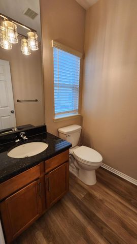 1545 Cass Lake Road 6, Keego Harbor, MI 48320