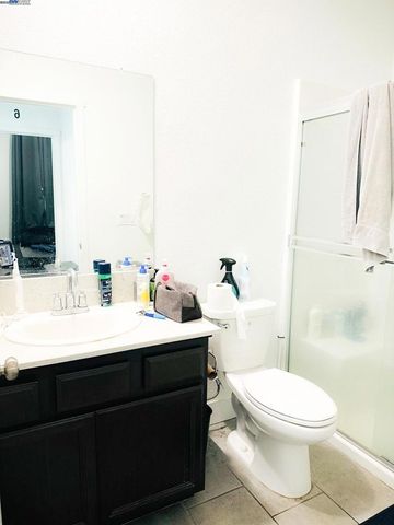 2409 Explorador Dr, Merced, CA 95340