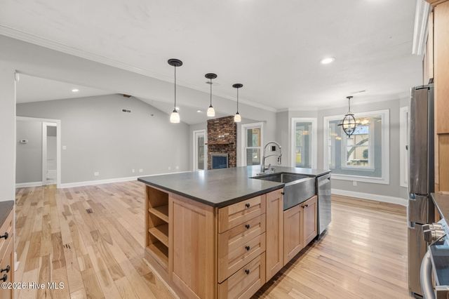 594 Whitestocking Road, Burgaw, NC 28425