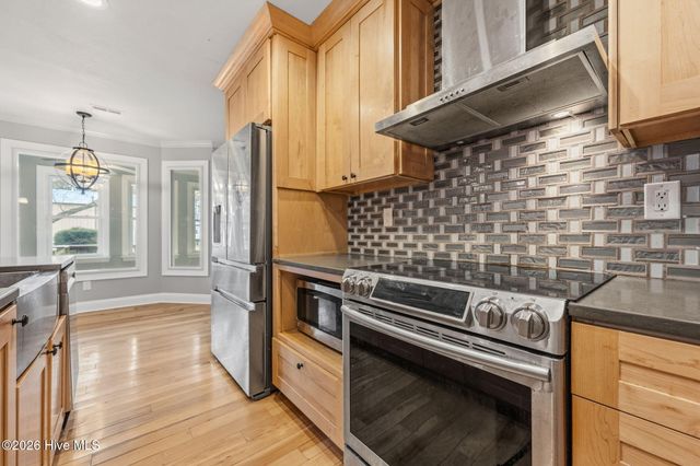 594 Whitestocking Road, Burgaw, NC 28425