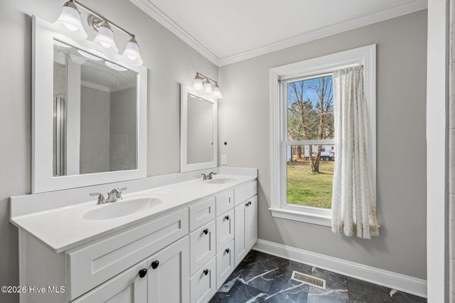 594 Whitestocking Road, Burgaw, NC 28425