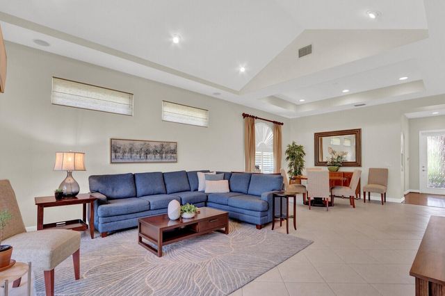 7064 Torrey Pines Circle, Port St. Lucie, FL 34986