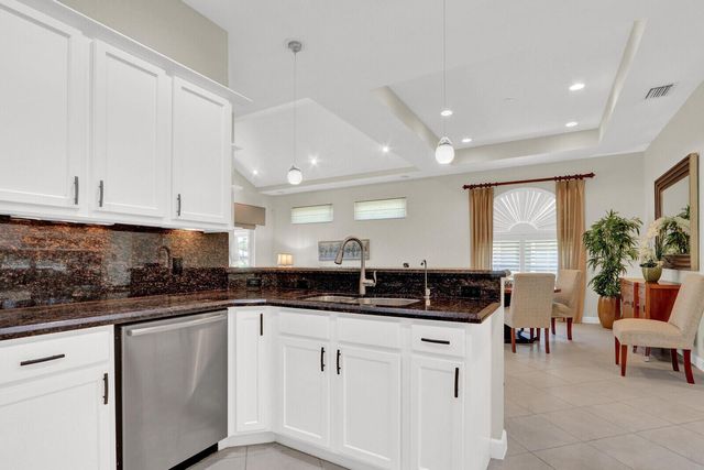 7064 Torrey Pines Circle, Port St. Lucie, FL 34986
