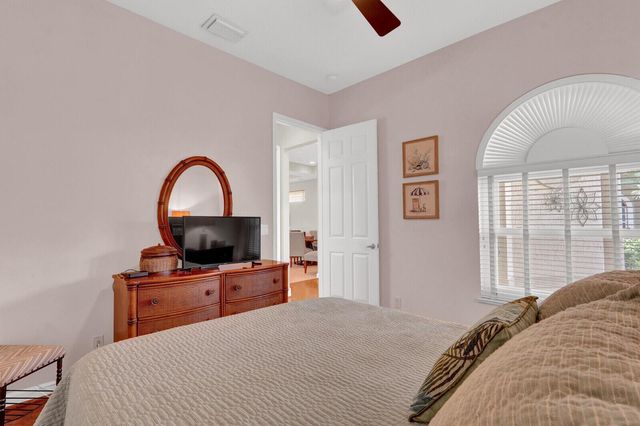 7064 Torrey Pines Circle, Port St. Lucie, FL 34986
