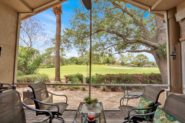 7064 Torrey Pines Circle, Port St. Lucie, FL 34986