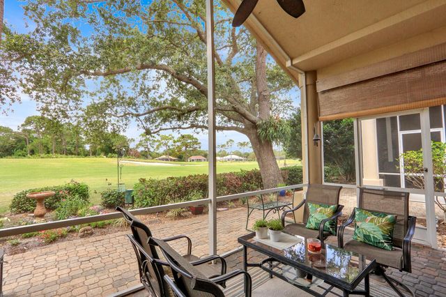 7064 Torrey Pines Circle, Port St. Lucie, FL 34986