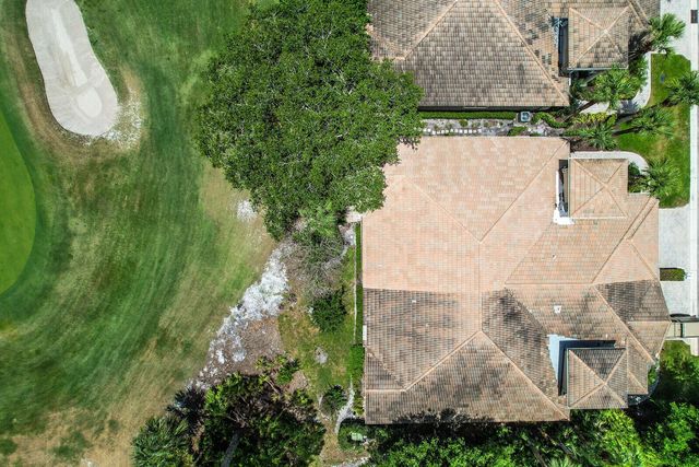 7064 Torrey Pines Circle, Port St. Lucie, FL 34986