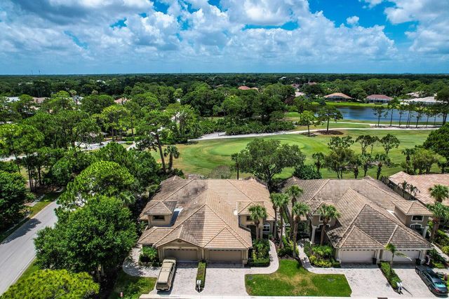 7064 Torrey Pines Circle, Port St. Lucie, FL 34986