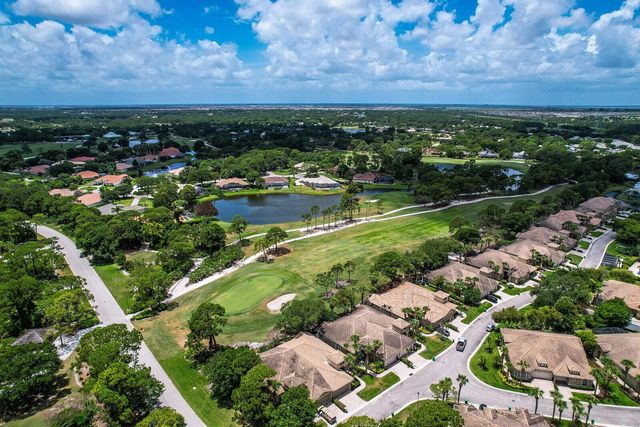 7064 Torrey Pines Circle, Port St. Lucie, FL 34986