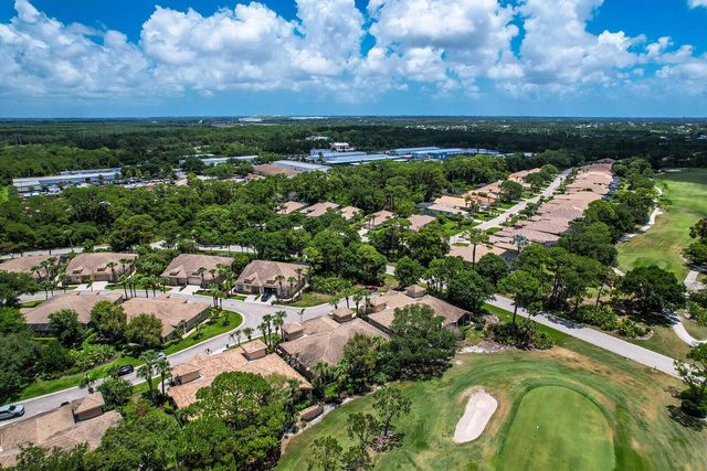 7064 Torrey Pines Circle, Port St. Lucie, FL 34986