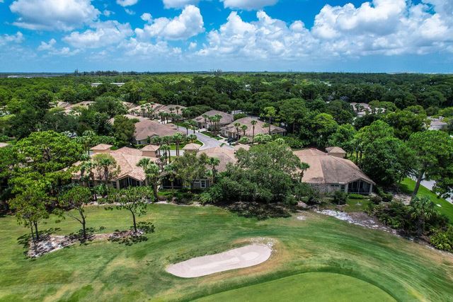 7064 Torrey Pines Circle, Port St. Lucie, FL 34986