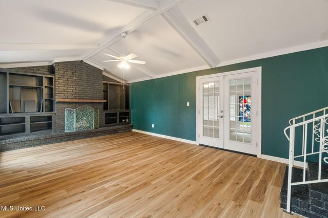 324 Emerson Drive, Hattiesburg, MS 39401