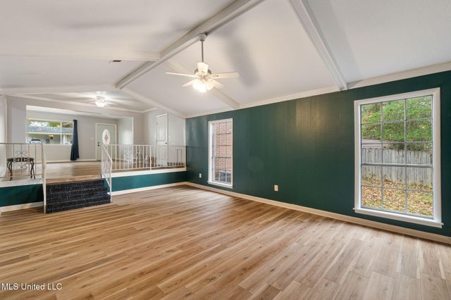 324 Emerson Drive, Hattiesburg, MS 39401