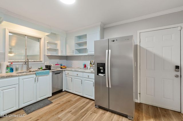 324 Emerson Drive, Hattiesburg, MS 39401