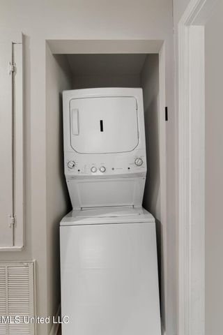 324 Emerson Drive, Hattiesburg, MS 39401