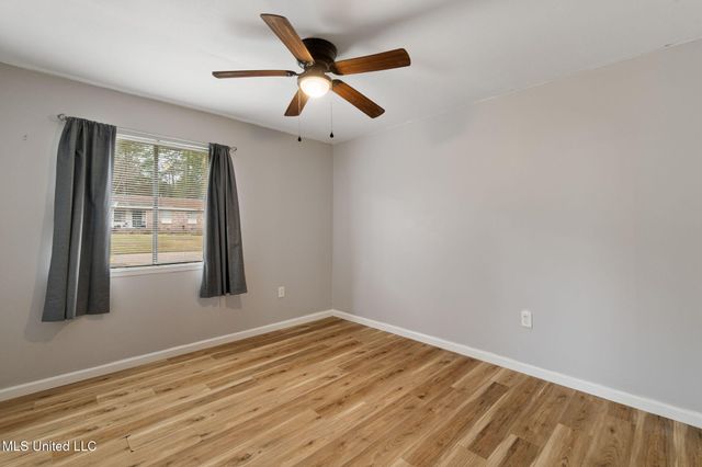 324 Emerson Drive, Hattiesburg, MS 39401