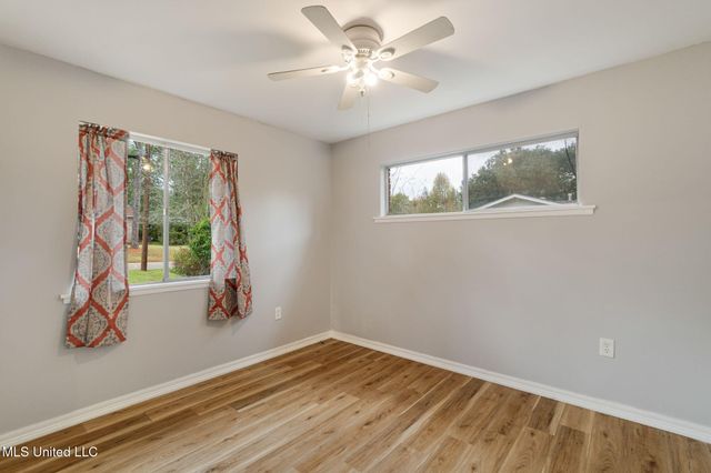 324 Emerson Drive, Hattiesburg, MS 39401