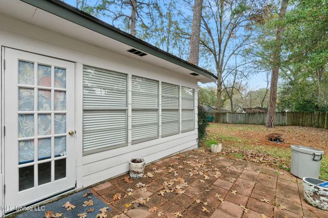 324 Emerson Drive, Hattiesburg, MS 39401