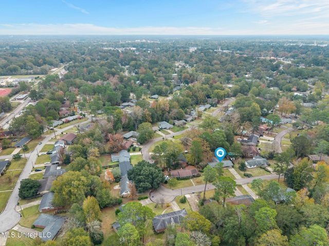 324 Emerson Drive, Hattiesburg, MS 39401