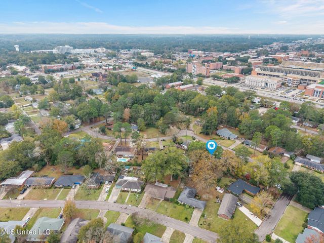 324 Emerson Drive, Hattiesburg, MS 39401