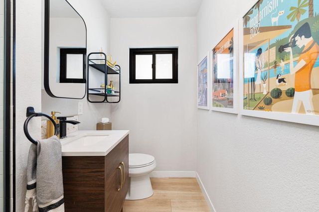 2227 Paseo Roseta, Palm Springs, CA 92262