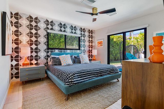 2227 Paseo Roseta, Palm Springs, CA 92262