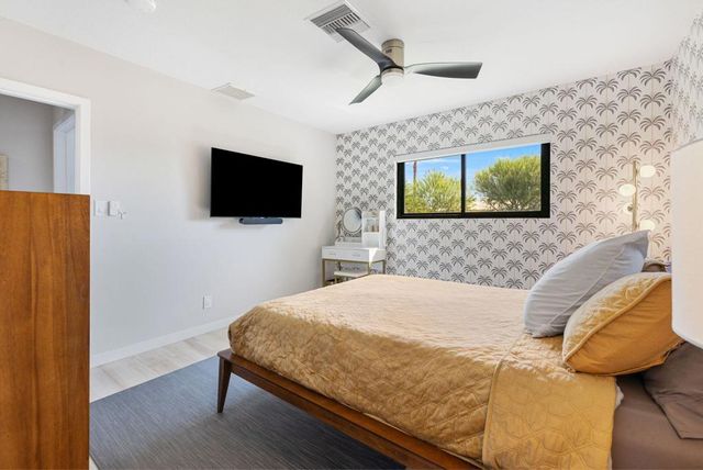 2227 Paseo Roseta, Palm Springs, CA 92262