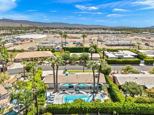 2227 Paseo Roseta, Palm Springs, CA 92262