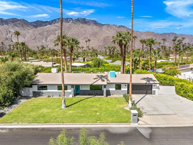 2227 Paseo Roseta, Palm Springs, CA 92262