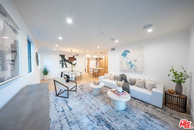 10352 Riverside Drive 103, Toluca Lake (los Angeles), CA 91602