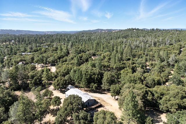 2700 Freshwater Ln, El Dorado, CA 95623