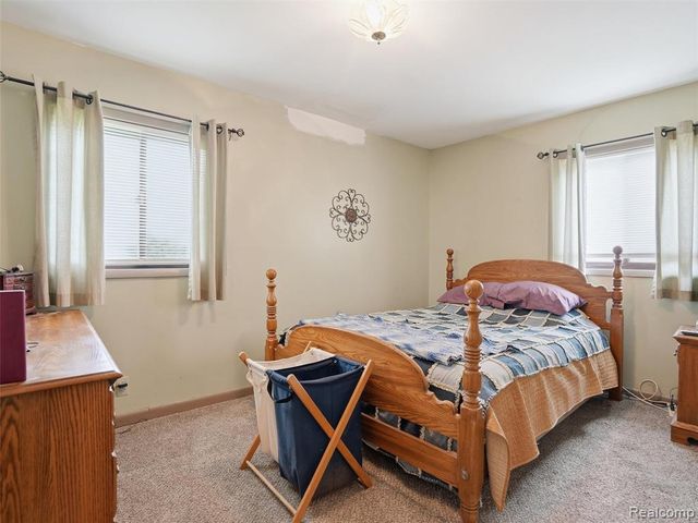 37843 Emery Street, Clinton Township, MI 48036