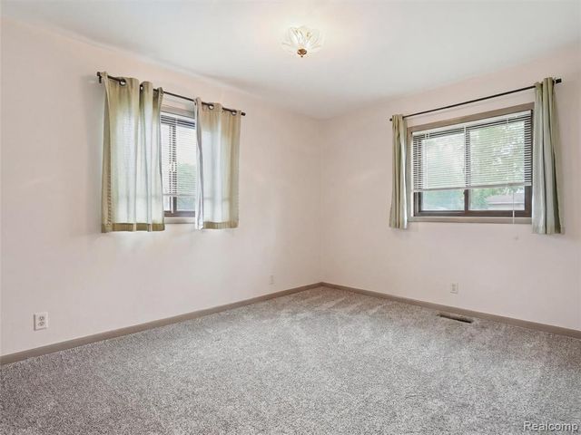37843 Emery Street, Clinton Township, MI 48036