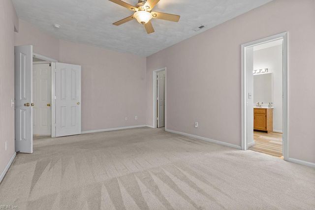 1313 Duchess Of York QUAY, Chesapeake, VA 23320