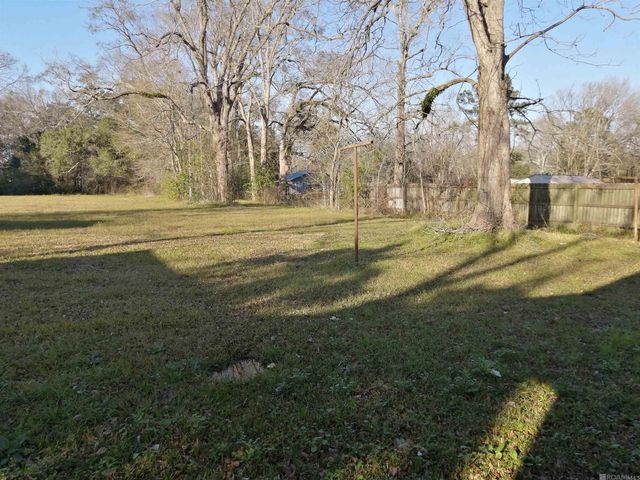 834 W Cornerview St, Gonzales, LA 70737