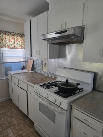 834 W Cornerview St, Gonzales, LA 70737