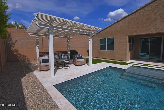 3016 W TUMBLEWEED Drive, Phoenix, AZ 85085